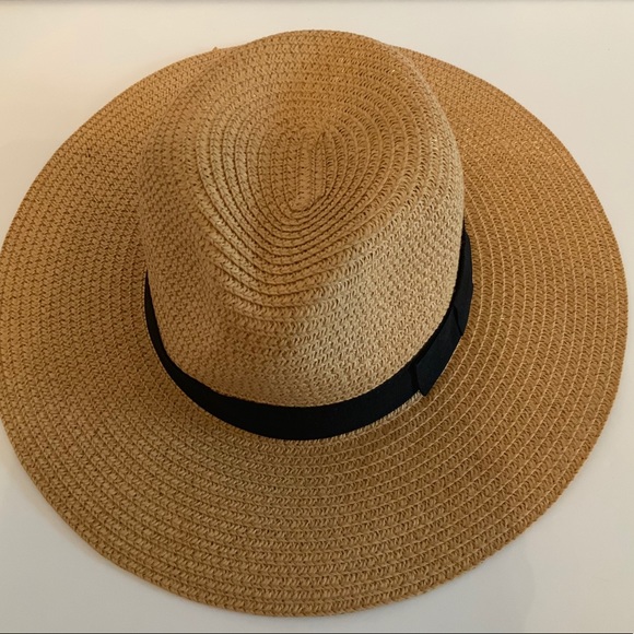 Anthropologie Accessories - 🌟TODAY ONLY 🌟Great Hat with Black Ribbon